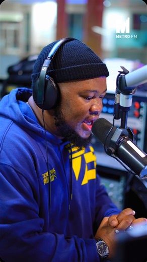 40 reactions · 7 comments | #BestMornings Scores of Zimbabweans are continuing to illegally cross the Beitbridge Border Post in Musina, Limpopo, in search of jobs and better opportunities in South Africa. What lengths did you go to, to secure a job in a different city, town, or country? Let us know in the comments. Listen live : www.metrofm.co.za | METRO FM | Facebook