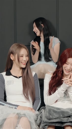 “Never prank your friends, guys!” ARTMS members Kim Lip and HeeJin share their cautionary tales of pranks gone wrong in Firsts #ARTMS #nme #nmemagazine #KimLip | NME