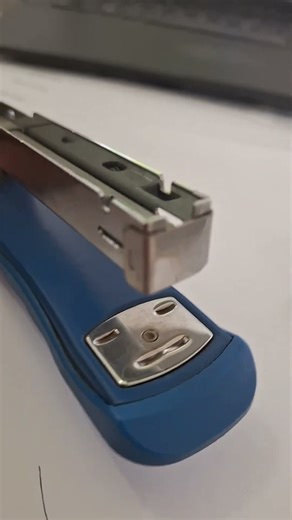 How to replace staples