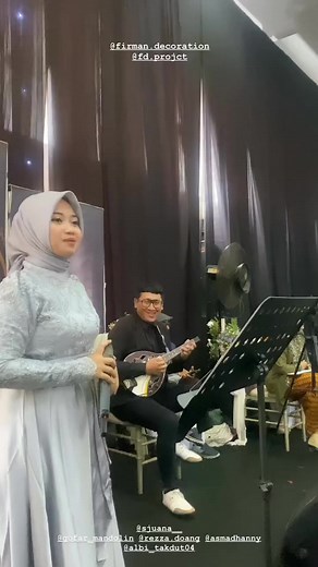 10K views · 110 reactions | GAMBUSAN GUYS #gofarmandolin #gambus #hijab #asuban #instrument | gofar mandolin live | Facebook