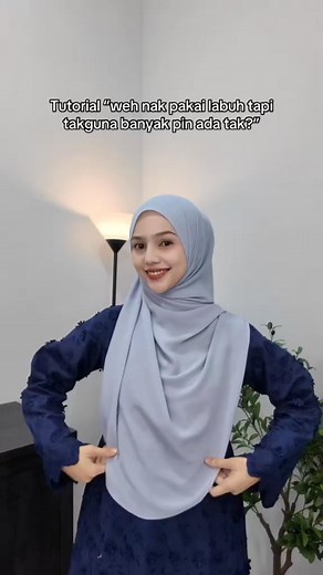 Tutorial Shawl nak labuh depan belakang,tapi tak nak guna banyak pin jom ikut tutorial ini.. #tutorialshawl #tutorialshawllabuh #tutorialshawlsimple #shawldiamondchiffon #shahirahaini Luna cepat diamond chiffon shawl by Shahirahaina Nak order sini ya..👇 https://s.shopee.com.my/9pWQfRVsbR | My TudunG.