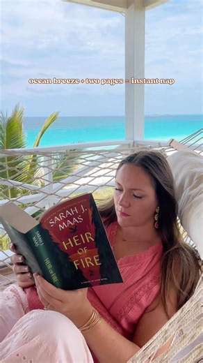 best naps of my life are in this hammock #booktube #sarahjmaas
