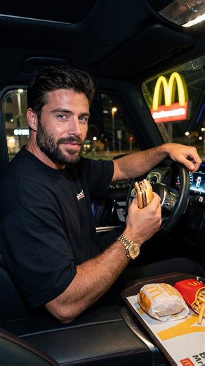 Lucas | Digital Marketing | Here’s how everything changed👇 I built my AI avatar in under 27 minutes. Now he handles the content. Captures attention. And brings in... | Instagram