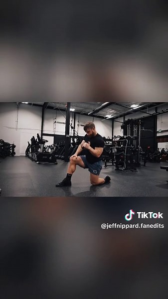🔥 “Pull day unlocked—Jeff Nippard would approve.” #foryoupage #jeffnippard #standerthings #viral