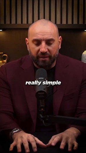 The most attractive thing you can bring to a first date is decisiveness. Most men never lead then wonder why nothing happens. 🎯 | Stirling Cooper