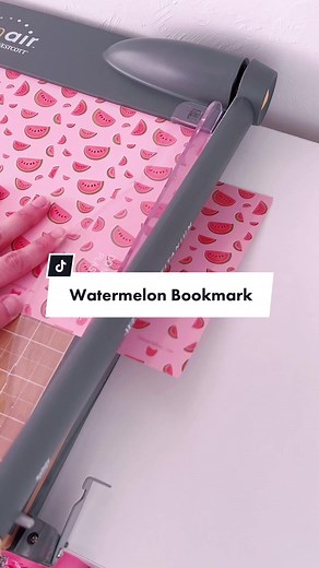 DIY Watermelon Corner Bookmark Tutorial