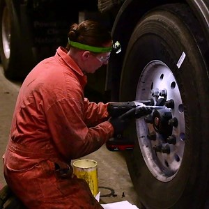 511 reactions · 139 shares | 34,000 vehicles is a lot of job security. Waste Management is looking for experienced mechanics and technicians to grow our team and keep our fleet rolling. | WM | Facebook