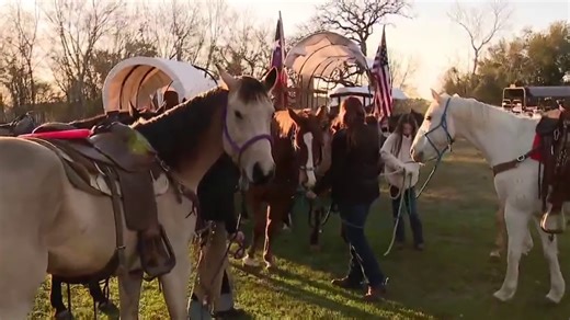 Sam Houston Trail Ride prepare to head out for the rodeo