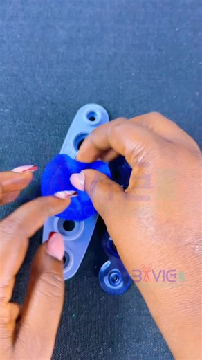 The easy covered button tool makes creating covered buttons so simple! No more struggling or uneven buttons, just quick, smooth, professional results every time. This contains the covered button tools and 100 shells. Price: 24,000 Naira 💛 If you want yours, just visit www.bavicsewingaccessories.com.ng or send me a DM. Delivery is nationwide and worldwide! 🌍✂️ #bavicsewingaccessories #sewingtoolsnigeria #naijatailors #nigeriantailors #sewingmadeeasy #coveredbuttontool #tailorstips #sewingessent