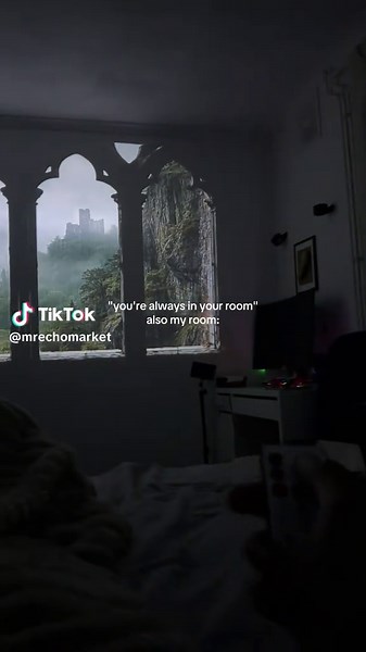 Creating a Cosy Room Atmosphere with a Projector