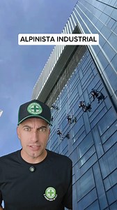 ALPINISTA INDUSTRIAL ✅ Pra ser um Nível 1 precisa de de uma capacitação de 40 horas. Nível 2 são 1000 horas como Nível 1 mais a capacitação para a certificação. Para ser qualificado para o Nível 3, é necessário ser qualificado no Nível 2 e ter pelo menos 36 meses e 3.000 horas de experiência comprovada como alpinista industrial (a partir da data de qualificação do Nível 2). E aí, você acha que vale a pena se jogar nessa profissão!? #segurançadotrabalho #segurancadotrabalho #tecnicodesegurancadot