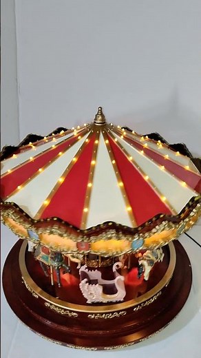Mr Christmas marquee Grand carousel 🎠🎠
