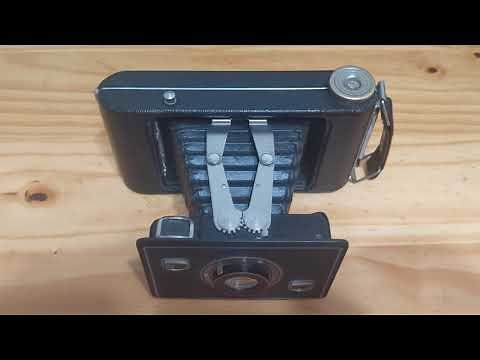 How to use and operate the Kodak Jiffy six-20: a brief overview