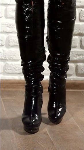 ASMR: Soft Echoes of Leather Boots in an Empty Room