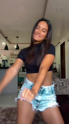 Boom dia quarta-feira 🤞🏽 #balancodarede #dance