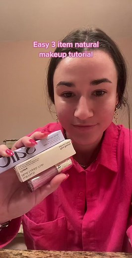 Easy Natural Makeup Tutorial with Mascara, Blush, and Gloss
