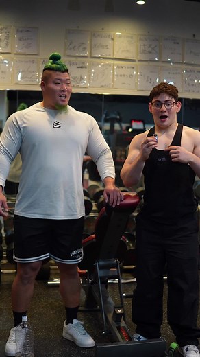 The Ultimate Gym Challenge: Hulk-kun's Fitness Battle