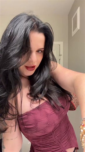 1K views · 140 reactions | Maroon 5 concert here I coooome! | Hope Schwing | Facebook