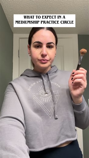 grwm let’s yap about what to expect in a mediumship practice circle 👻 . 📚 we start off with: 20 minutes of direction a quick meditation 20 mins to give a reading 20 mins to receive a reading from your partner 15 minutes to discuss, share & ask questions . 75 mins total, held via zoom. . yes it works virtually. yes, everyone is nervous. yes, something does happen every single time for every person . . join me tomorrow wednesday dec 10 7:00 pm - 8:15 pm MDT via zoom . last practice circle of 202