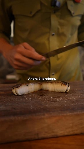 La famosa cebolla mamadora que nunca había hecho en mi vida, ajajaja. En este video les enseño un nuevo complemento para su carne asada: cómo prepararla a la plancha con mantequilla, limón y el Ultimate White Rub de la SMP, ¡bien mamalón! | Alejandro Gutierrez