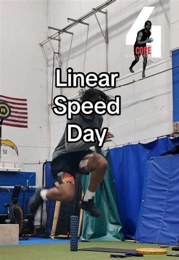 Linear speed day in our off season program. Using the sled for acceleration, switches for foot turnover and single legs jumps w/ med ball to increase explosion and power. @🪣🪣🪣 Move precise, move fast. #speedtraining #performancecoach #movementcoach #goata #fyp