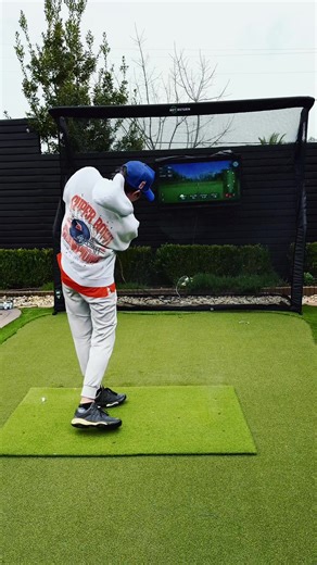 Loving the new backyard golf setup! #golf #rapsodomlm2pro #golfswing #golftiktok #netreturn