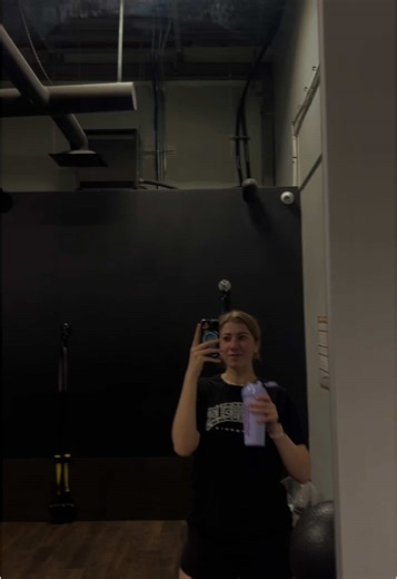 Upper Body Workout for Tall Women - Gym Motivation