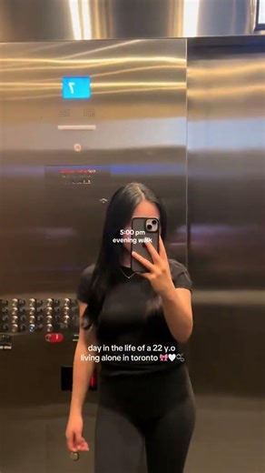 living alone in toronto dayinmylife minivlog toronto... #Shorts #_maitoyo