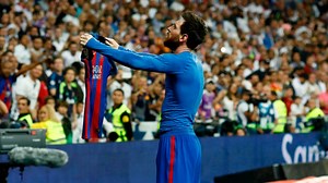 Lionel Messi celebration vs Real Madrid: Barcelona legend's infamous Clasico jersey taunt explained | Goal.com US