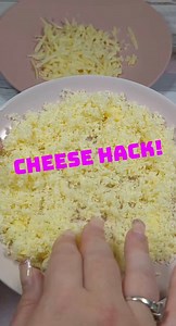 How to make your cheese to further (over the plate!) Every time I post this viral clip, people go absolutely crazy and tell me it's the same amount of cheese...I KNOW! That's literally the point. But the finer your grate the cheese up, the more of your plate it can cover. This means it feels like you have more over your dinner, for the same weight of cheese. Perfect for if you're calorie counting or watching what you eat. #cheese #cheesehack #lifehack #caloriecounting #zester #cheesegrater #suga