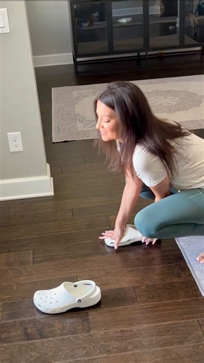 Ryan & Jen Hamilton (HAMMY TV) on Instagram: "Super glued his crocs down😂🙈"