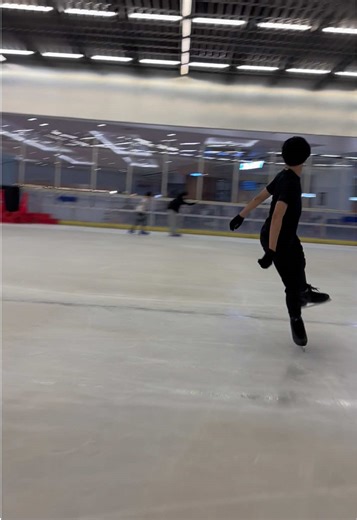 Mastering the 4 & 3 Axel Combo in Figure Skating