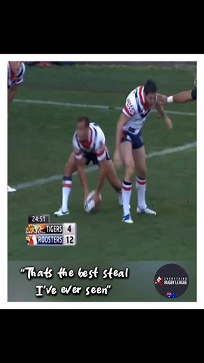 Anthony Minichiello does the Houdini on Ben Murdoch-Masila 👀👏 #anthonyminichiello #stripstheball #Steals #takestheball #houdinitricks #houdini #NRL #rugbyleague | Everything Rugby League