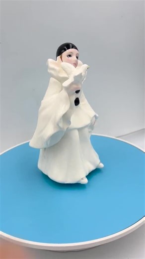 Vintage Clown Pierrot Harlequin w dove Schmidt Music Box. @BendisCollectibles