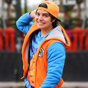 FREE FIRE VS CALL OF DUTY - Yolo - LETRAS.COM