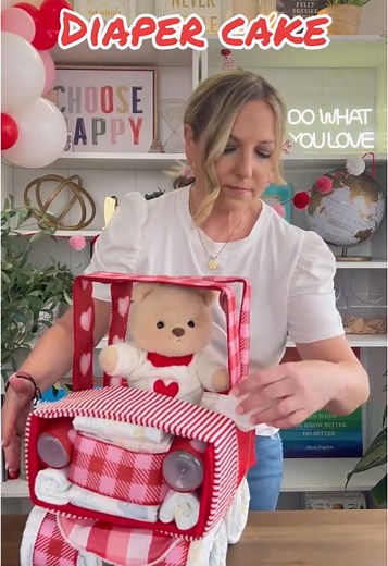 DIY Jeep Diaper Cake Tutorial for Baby Showers