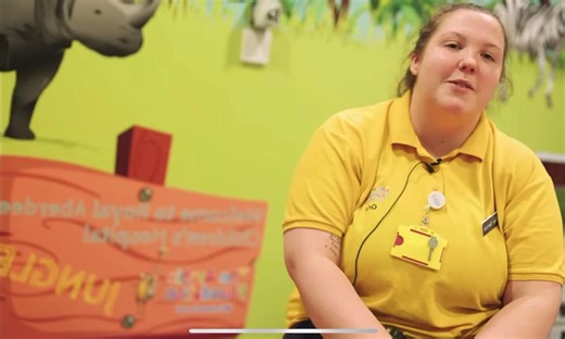 🌟 Play in Healthcare Week is almost here! 🌟 Throughout this month, we’ll be shining a spotlight on the incredible power of play in hospitals and healthcare settings for children and young people. Below you’ll meet Orla, our Archie-funded play worker, sharing how play provides comfort, joy, and powerful distraction for young patients. Her role is just one example of how vital these teams are. At The Archie Foundation, we see every day just how dedicated and essential play workers are across our