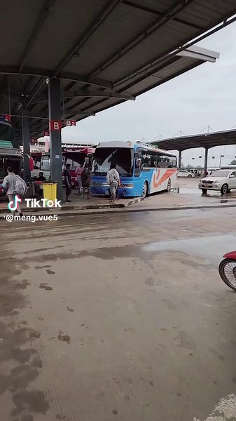 Meng Vue on TikTok