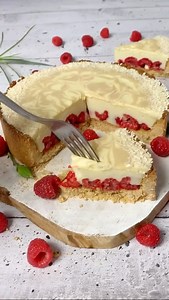 211K views · 356 reactions | TARTA BUDYNIOWA z malinami  bez...