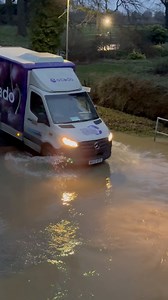 Mercedes making waves #ford #flood #splash #waves #OhNo #noway #cars #nice #vans #crazy #unbelievable #mercedesbenz #education #lucky #entertainment #fun #satisfying #fyp #fbreels #fb | Wet Roads, Floods and Fails