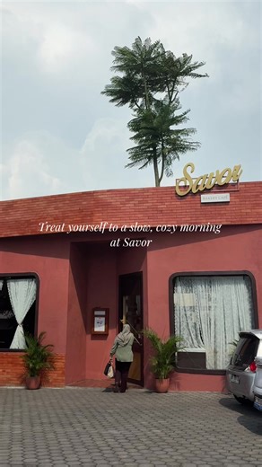 Mornings are meant to be enjoyed slowly, with comforting bites and sweet treats at Savor. Step in and savor your morning with us ⛅️💫 #savorbakerycafe