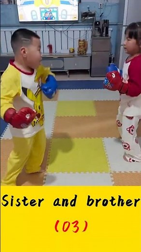 【03 Chinese Children】Sister and brother are warming up with boxing