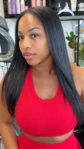 Christine Elizabeth | The Finance Baddie® on Instagram: "Stress and major life events like divorce WILL cost you…but they don’t have to cost you your hair. Say HAIR to get today’s blow-dry routine list ❤️ @hairitagebymindy SOS Deep Moisture & Restore Shampoo & Conditioner @hairtamin Scalp Serum @fentyhair The Protective Type 5-in1 Heat Protectant Styling Cream @fentyhair The Water Boi Reparative Leave-In Conditioner @kerastase_official Glaze Drops @dysonbeauty Blow Dryer Hair Stylist: @dilenia.s