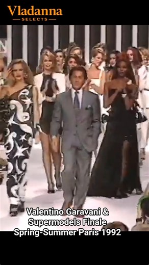 👑 1992 • Valentino Garavani's Grand Finale with Supermodels • Fashion History Paris SS