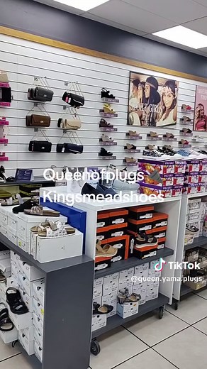 #Queenofplugs #worldofwoodmead#woodmeadretailpark#sa #shoes #ladies #men #kids #sale #fypシ゚viral @Woodmead Retail Park
