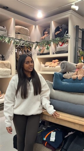 Love My Human on Instagram: "We have something for every size dog! and here are just a few favorites for our large pups! 🐶🐾 Come by Love My Human and check them out!!✨ . . . #doggrooming #dogsofinstagram #dog #dogs#kingsroad #lovemyhuman #kingsroadchelsea #dogboutique #kingsroadlondon #petboutique #lovedogs #lmhtownhouse #onlyinchelsea #dogaccessories #petgrooming"