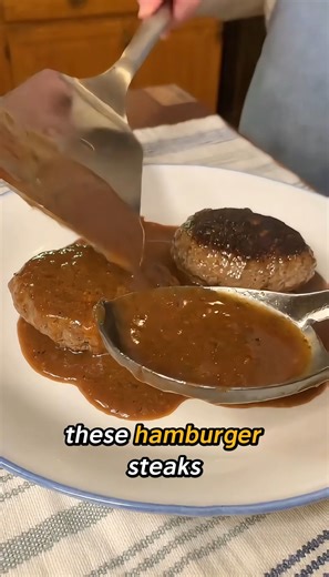 I’ve never seen guests enjoy a dish more than this one at my dinner parties. Recipe in 💬 👇 | Country Cooking