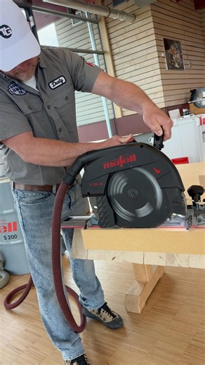 Testing out the ‪@MafellGermany‬ K 105-18 with the special blade for cutting wood fibre insulation!