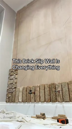 Brick slip wall from start to finish 🧱 Full transformation from a plain wall to a finished feature—worth the effort! #brickslip #starttofinish #homerenovation #walltransformation #satisfyingbuild