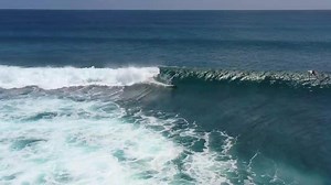 Resident Surf Guide @__ssmiley_ absolutely ripping the top off this Lohis left! Up to 30% off the 2022 surf season until 15 December 2021! Link in bio or email info@worldsurfaris.com to find out more… 🎥: @ryanthoyyib . . . . #maldivessurf #surfingmaldives #seeyousoon #surftrip #travelinspo #travelgram #surfinspo #maldivesresorts #surfphotography #lohis #maldivesisland | World Surfaris